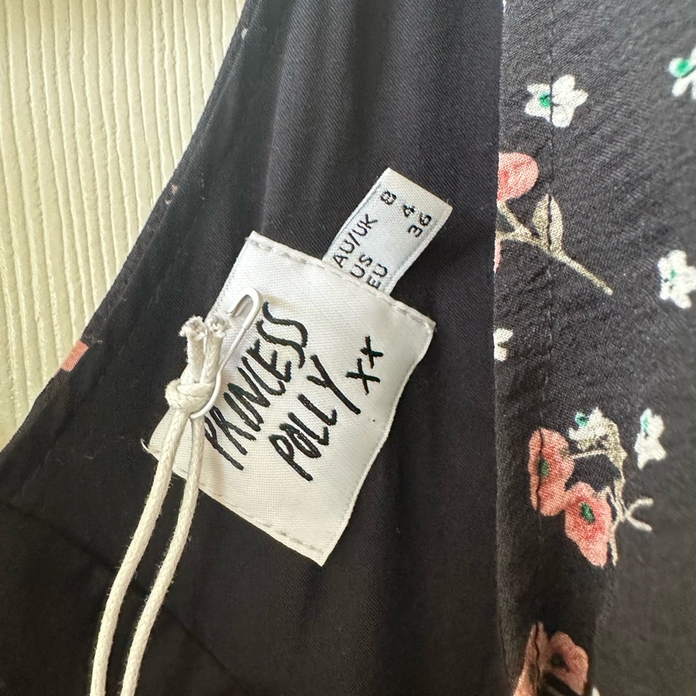 Princess Polly Black Floral Dress - Picture 2 of 4
